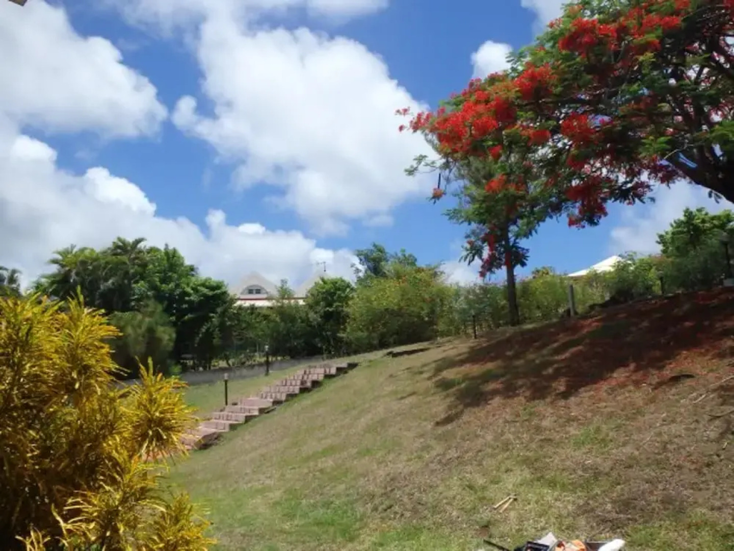 Studio In Sainte Anne With Wonderful City View Furnished Garden And Wifi 2 Km From The Beach