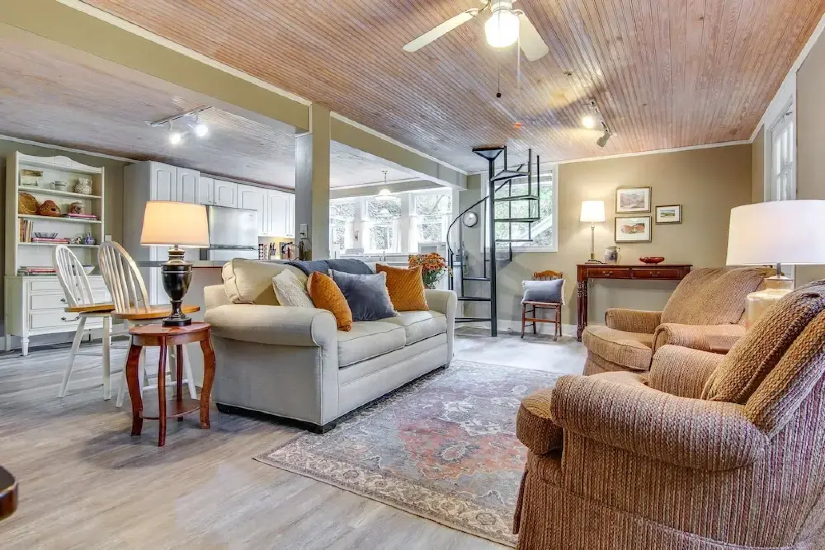 Black Mountain Cabin Apartment ~ 2 Mi to Downtown!