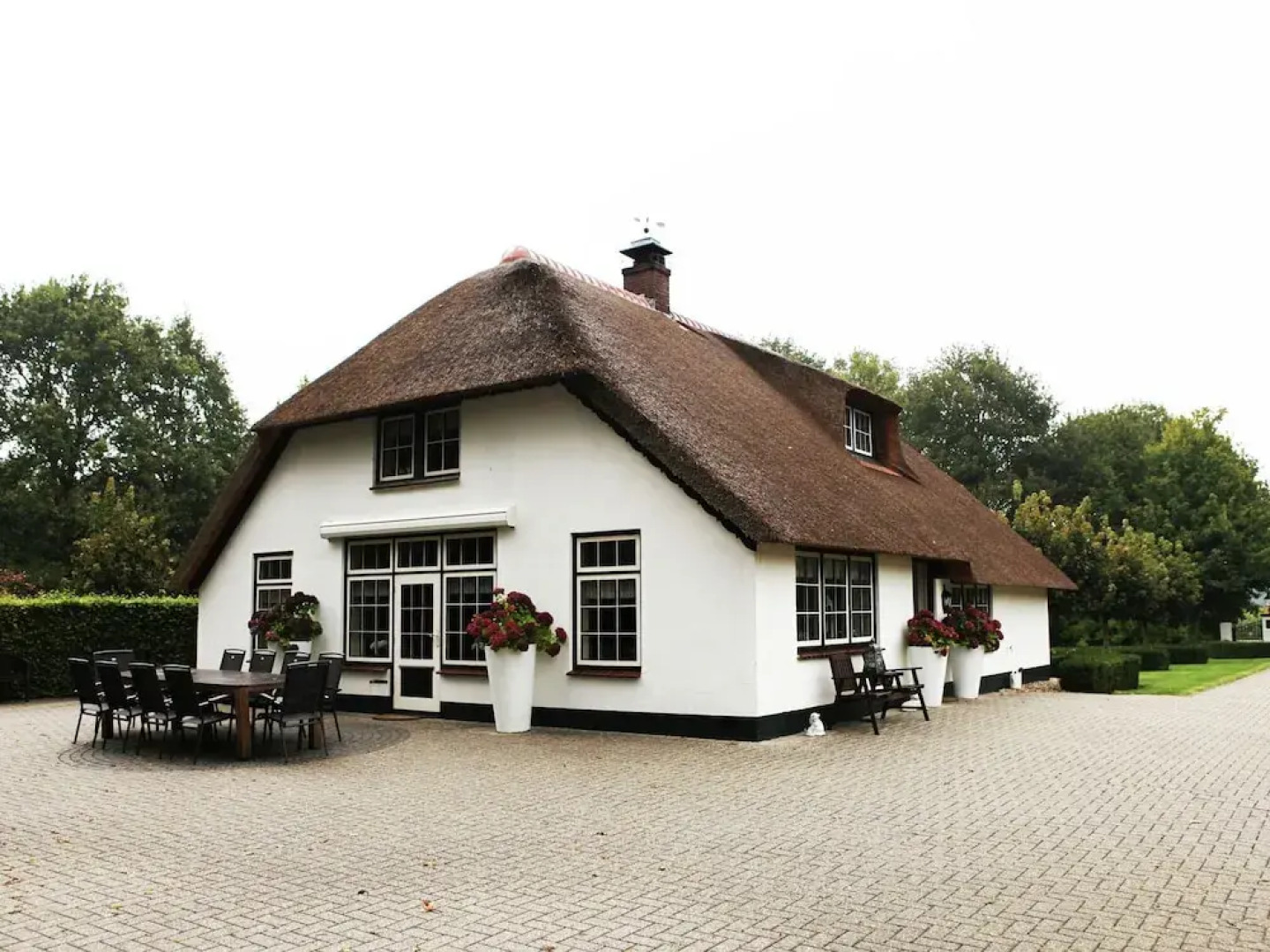Modern Farmhouse Near Forest in Dalfsen