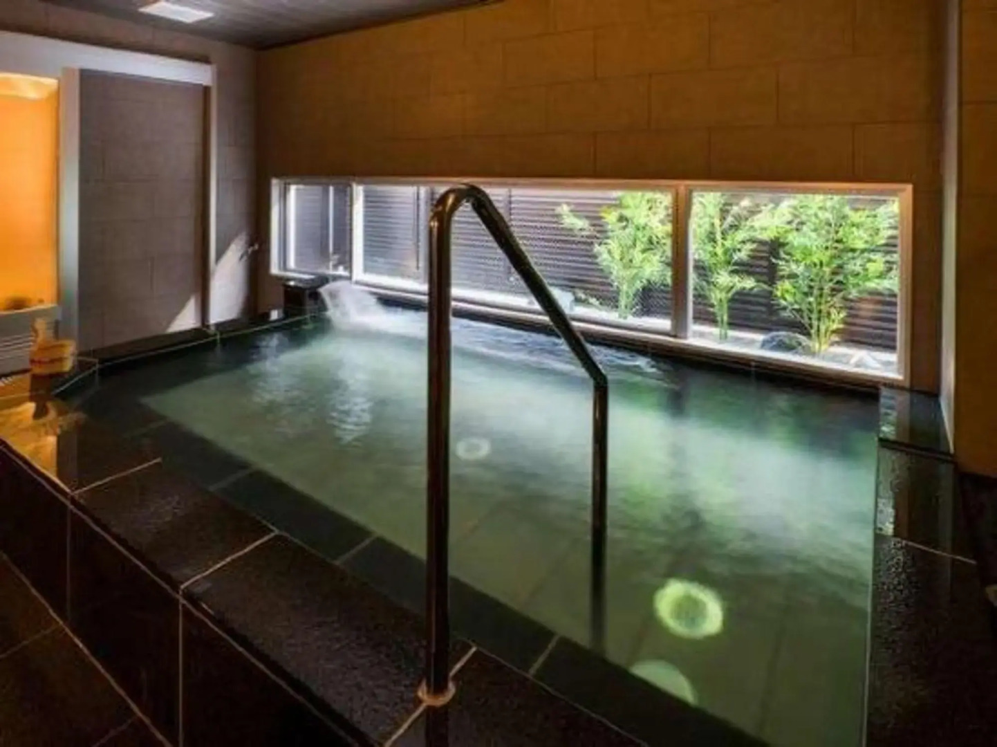 Super Hotel Gotsu-Ekimae