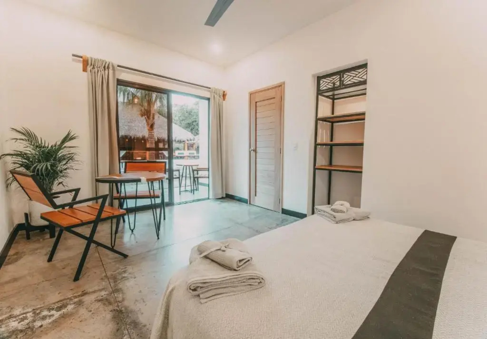 El Pez Surf Hotel