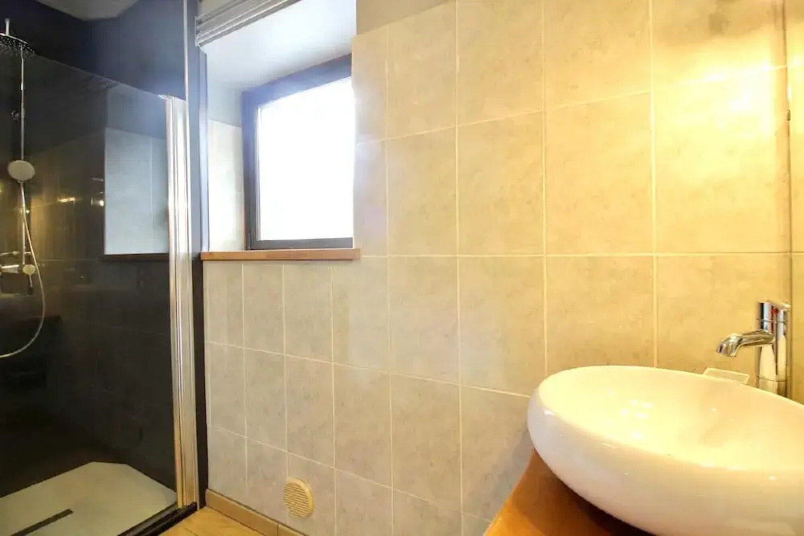 House With 5 Bedrooms in Cauterets, With Wonderful Mountain View, Furn