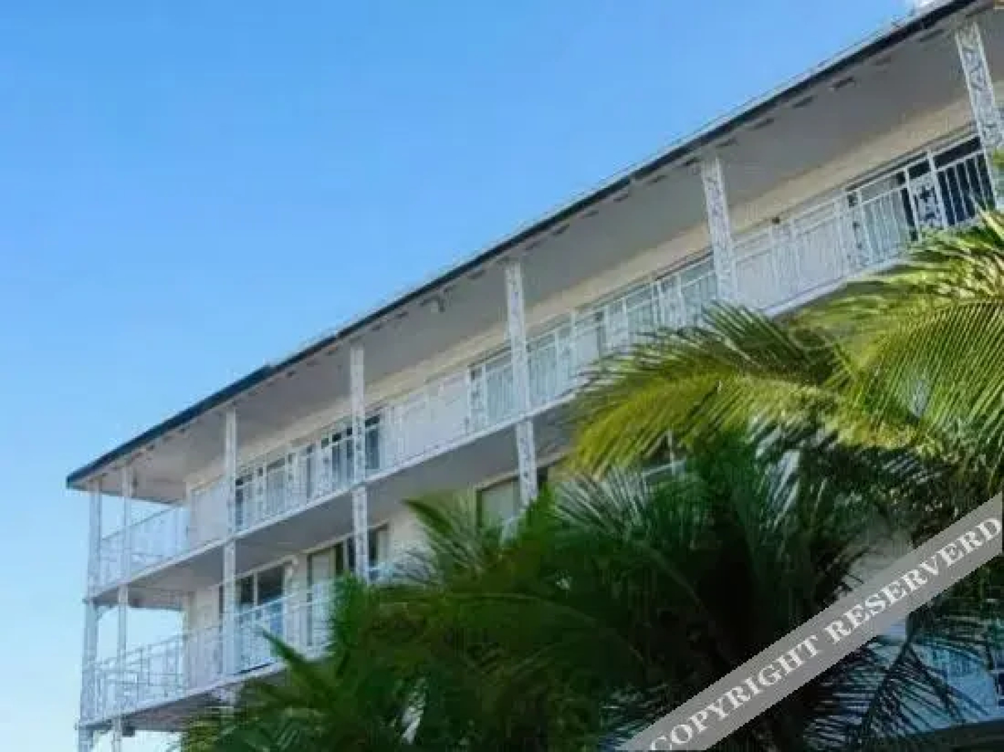 Surf Club Hotel