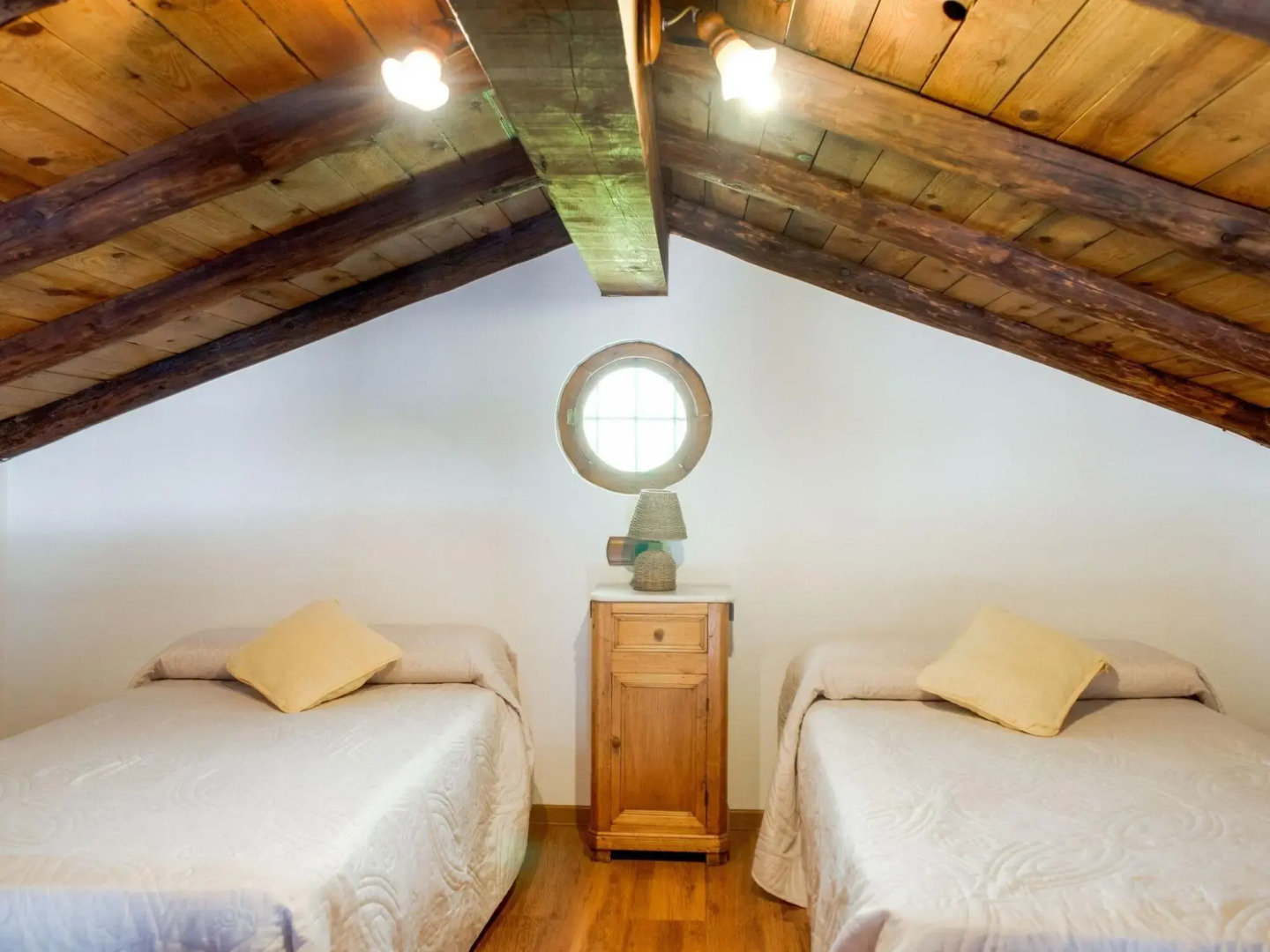 Cozy Cottage in El Padul With Swimming Pool