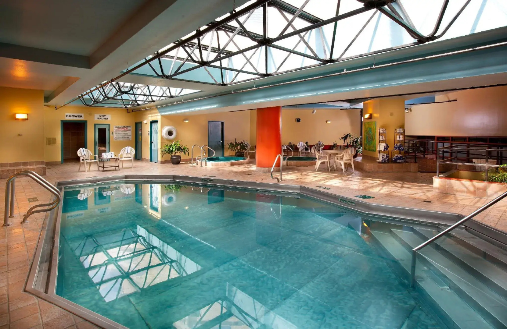 Embassy Suites by Hilton Indianapolis Downtown