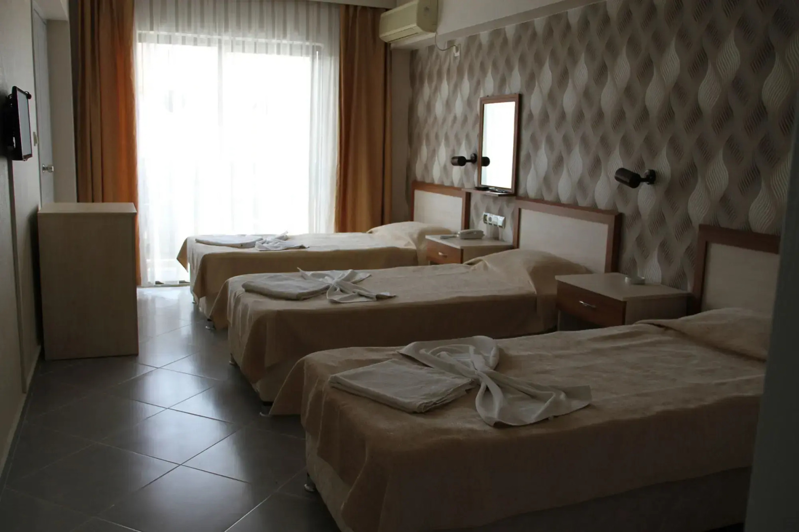 Saturn Hotel