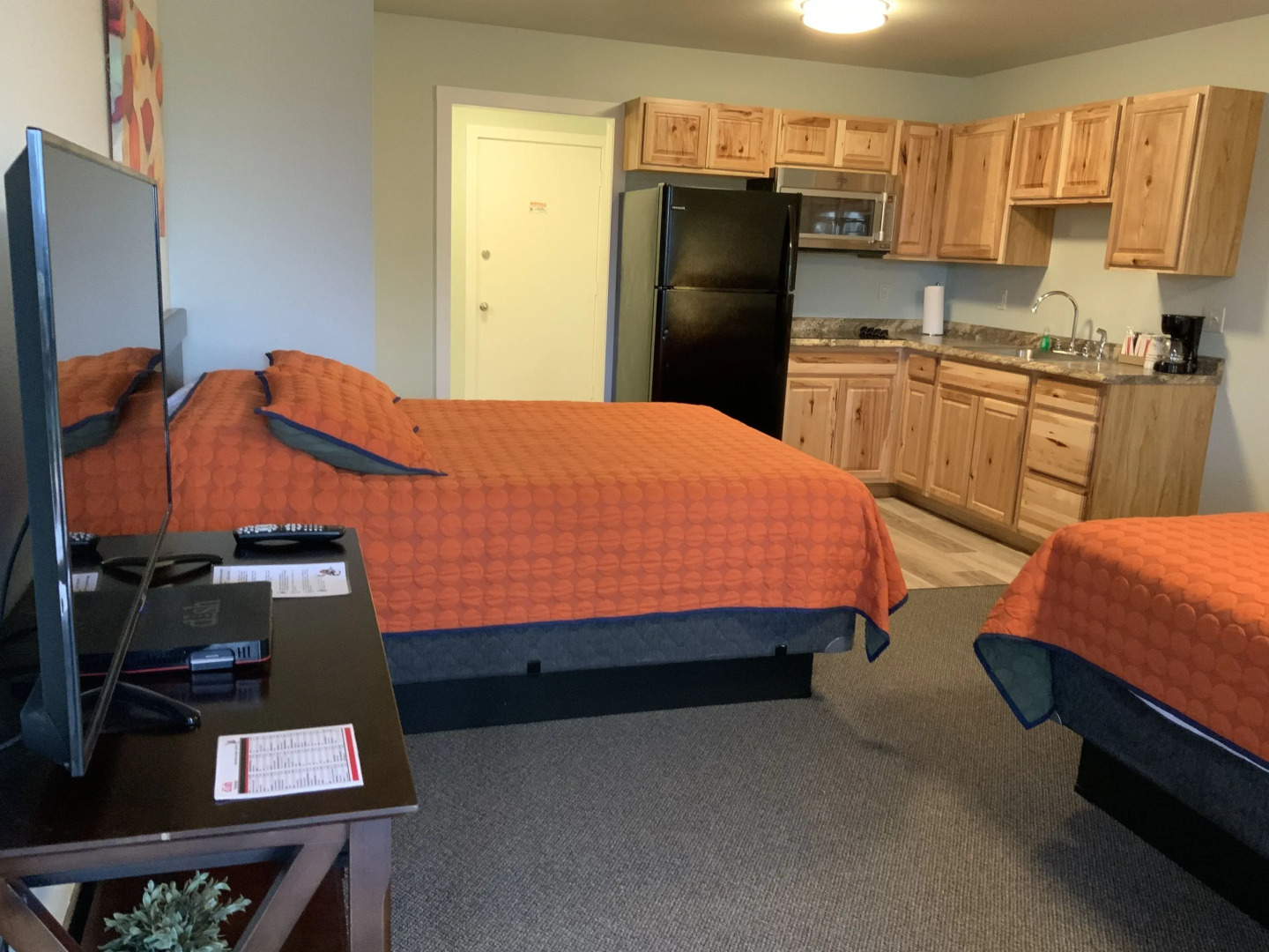 Rockerville Lodge & Cabins