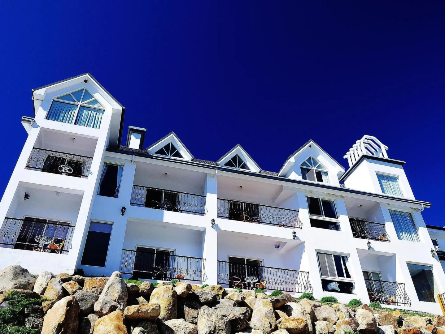 Love Chingjing Mori Bed and Breakfast