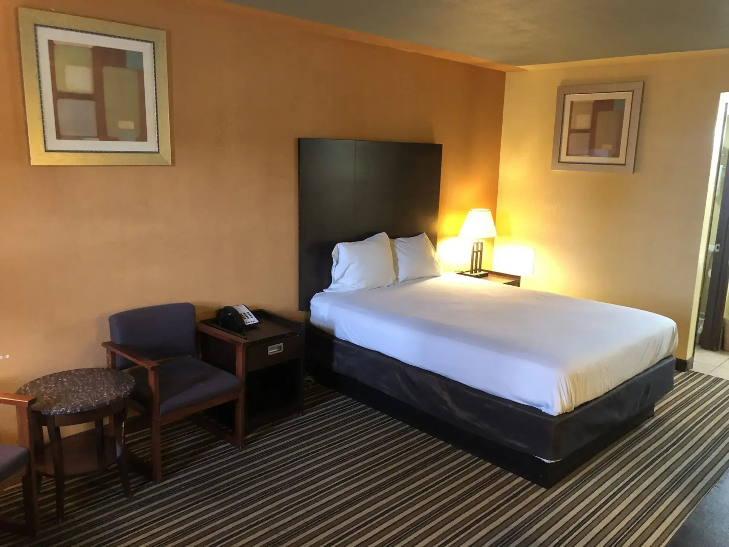 Nendels Inn & Suites