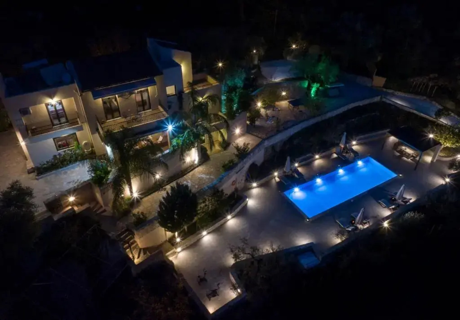 Serenity River Villa