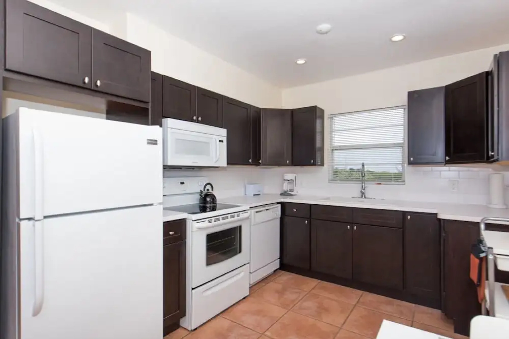 Moon Bay by Cayman Villas