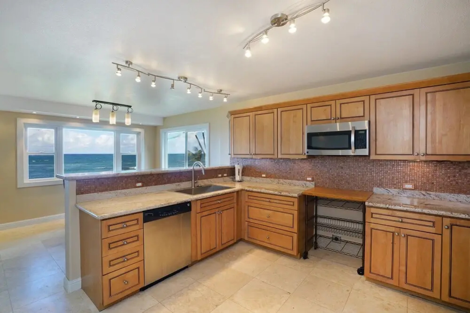 Hale Maluhia Waialua 3 Bedroom Home