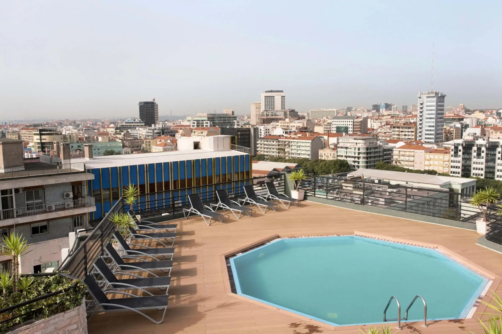 Holiday Inn Lisbon by IHG