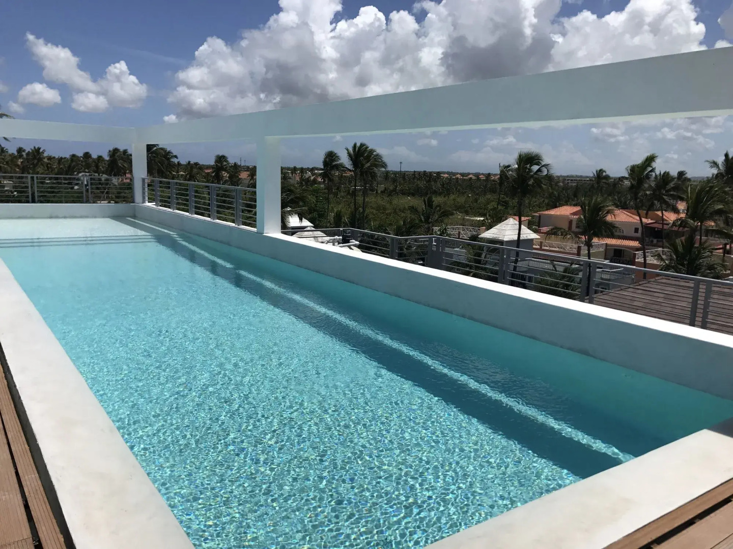 Ducassi Suites Beach Club & Spa ROOFTOP POOL