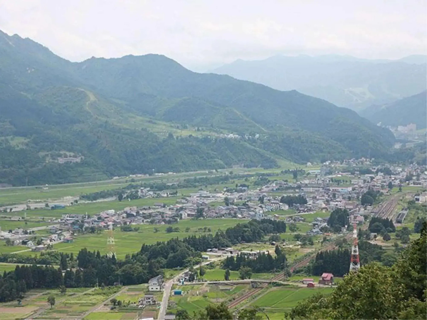 Hill Side Inn Center Club