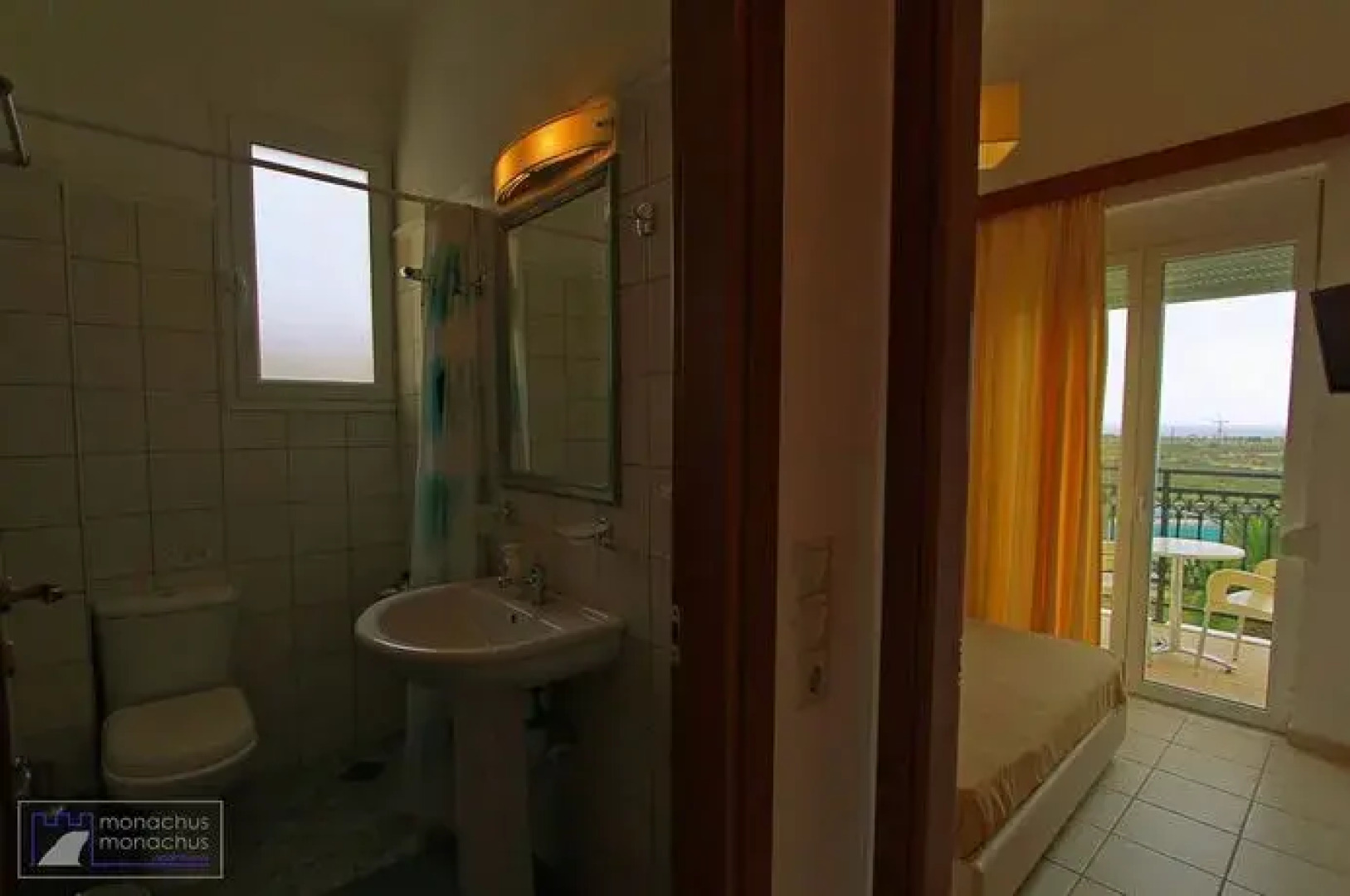 Monachus Monachus Apartments