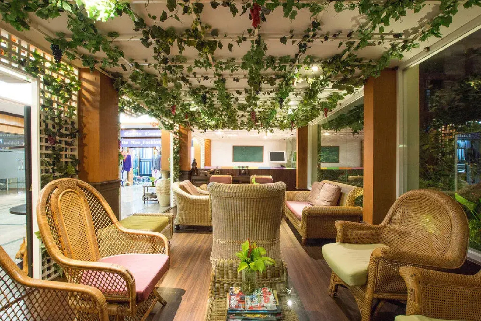 Nomads De Moc, Bangkok