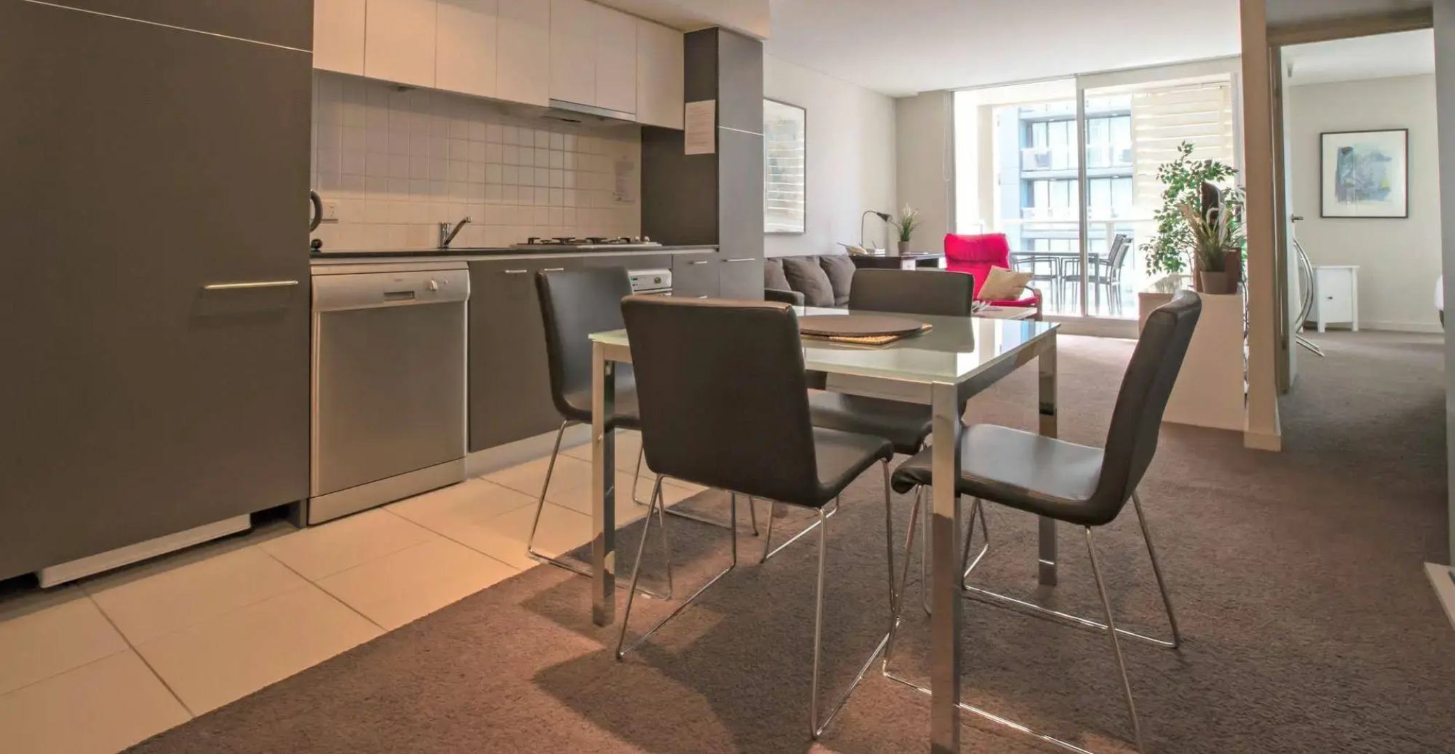 Adelaide Dress Circle Apartments - North Terrace