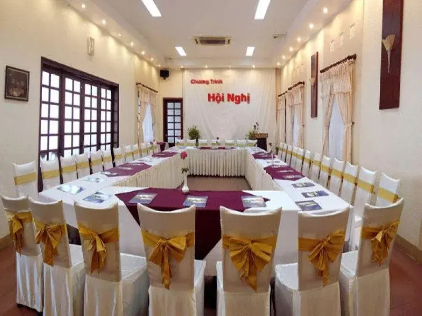 Hoa Binh 2 Hotel