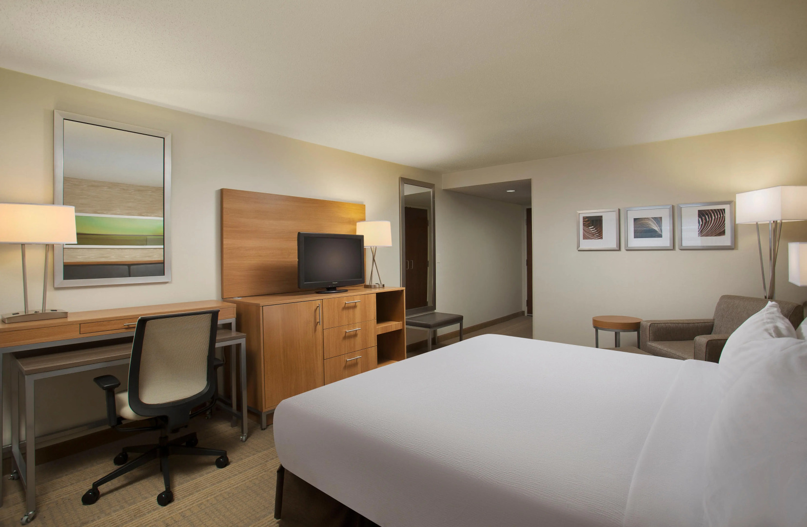 Holiday Inn Grand Rapids Airport by IHG