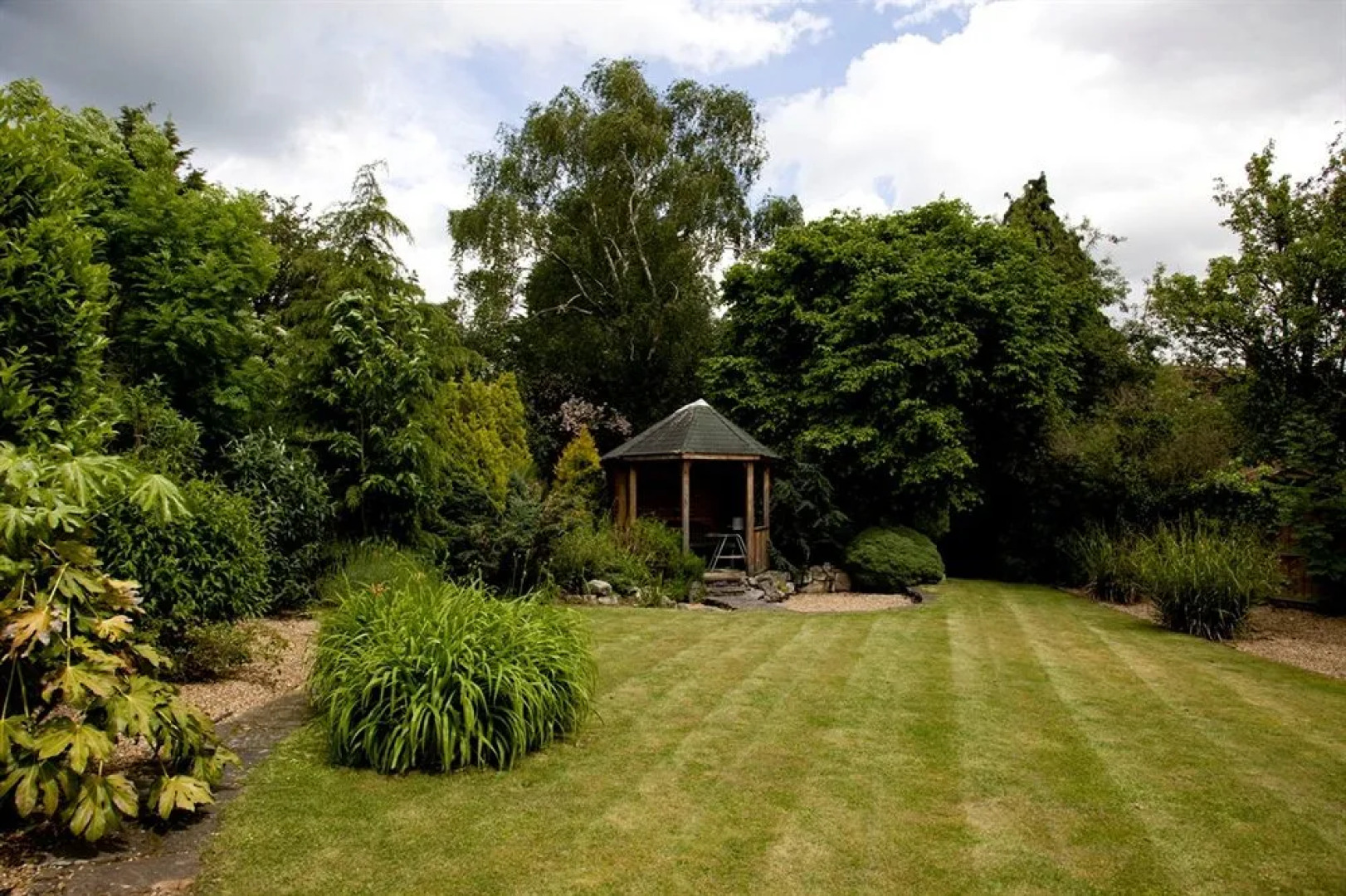 Innocence Rooms West