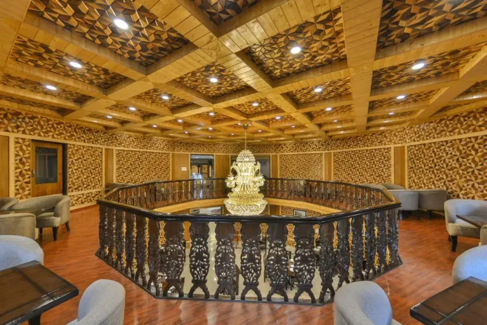 Hotel Royal Hillton, Pahalgam