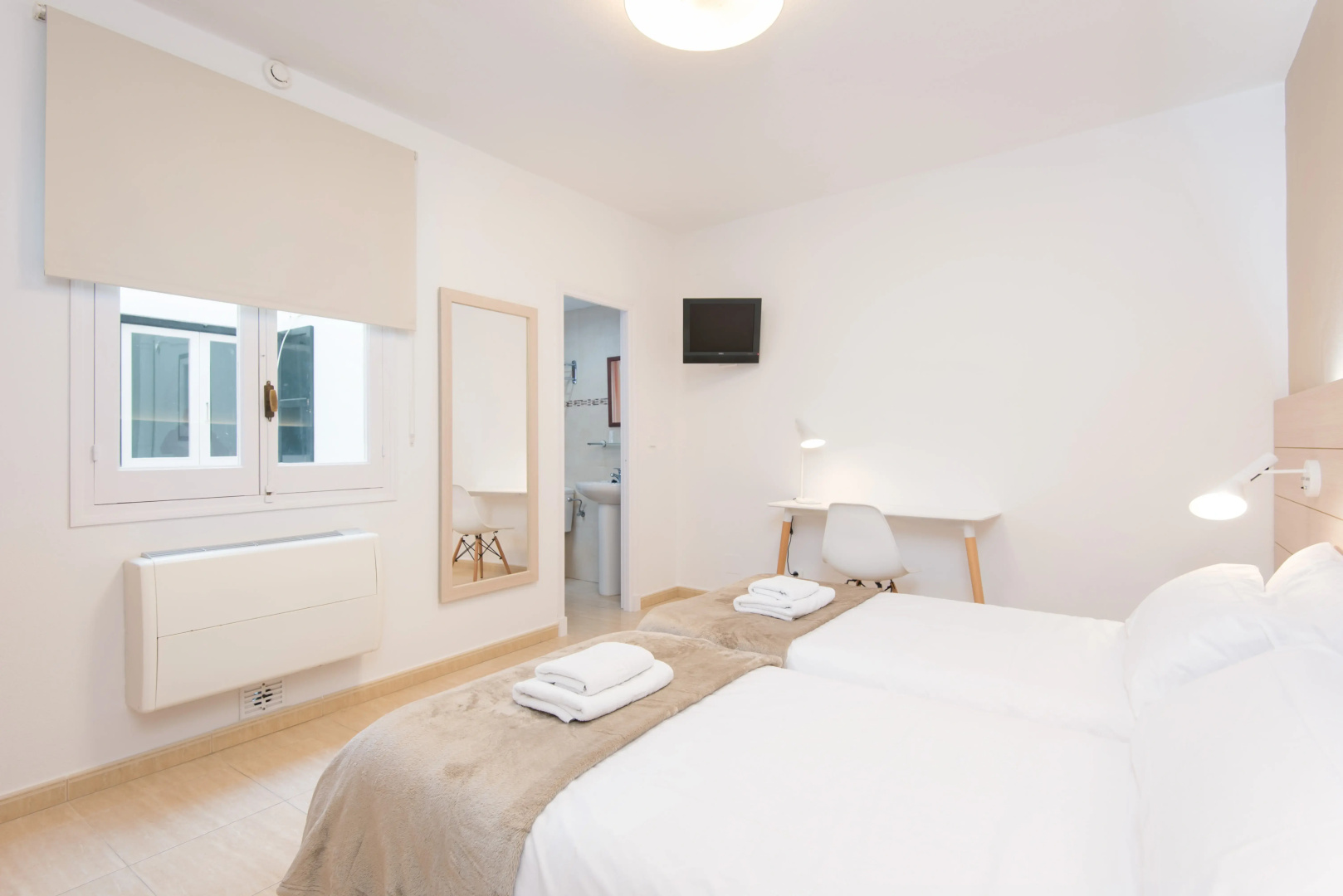 Hostal Jume - Urban Rooms