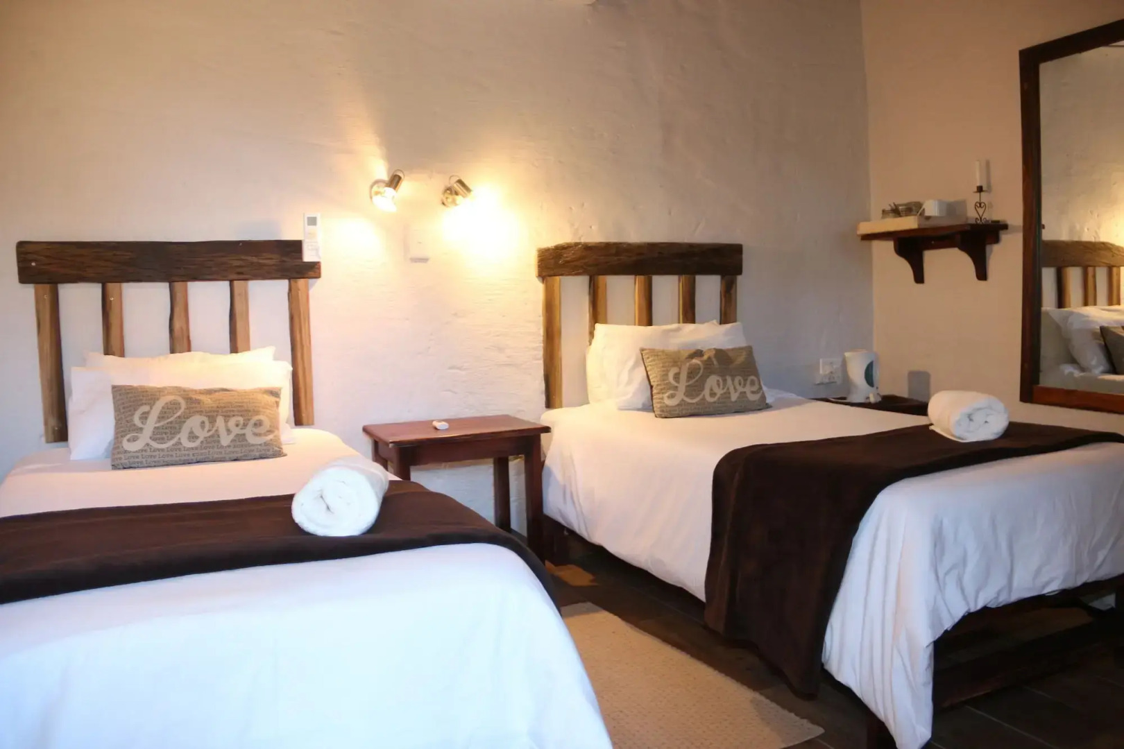 Aan Die Oewer Guest House