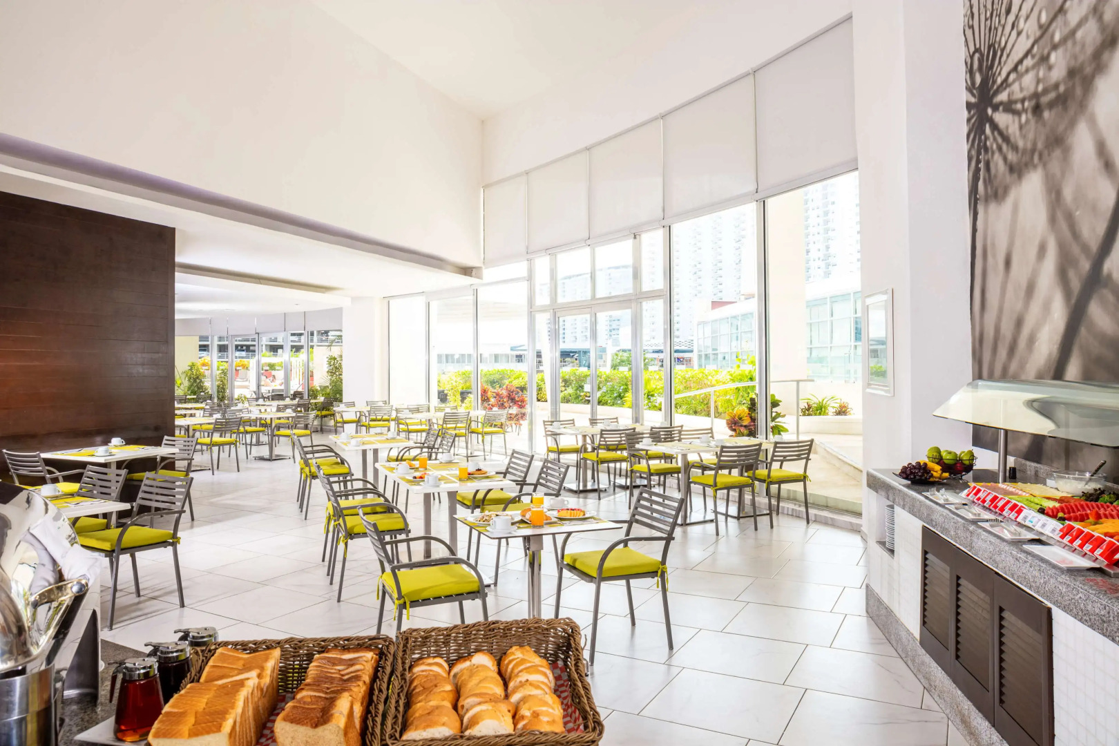 Krystal Urban Cancun & Beach Club