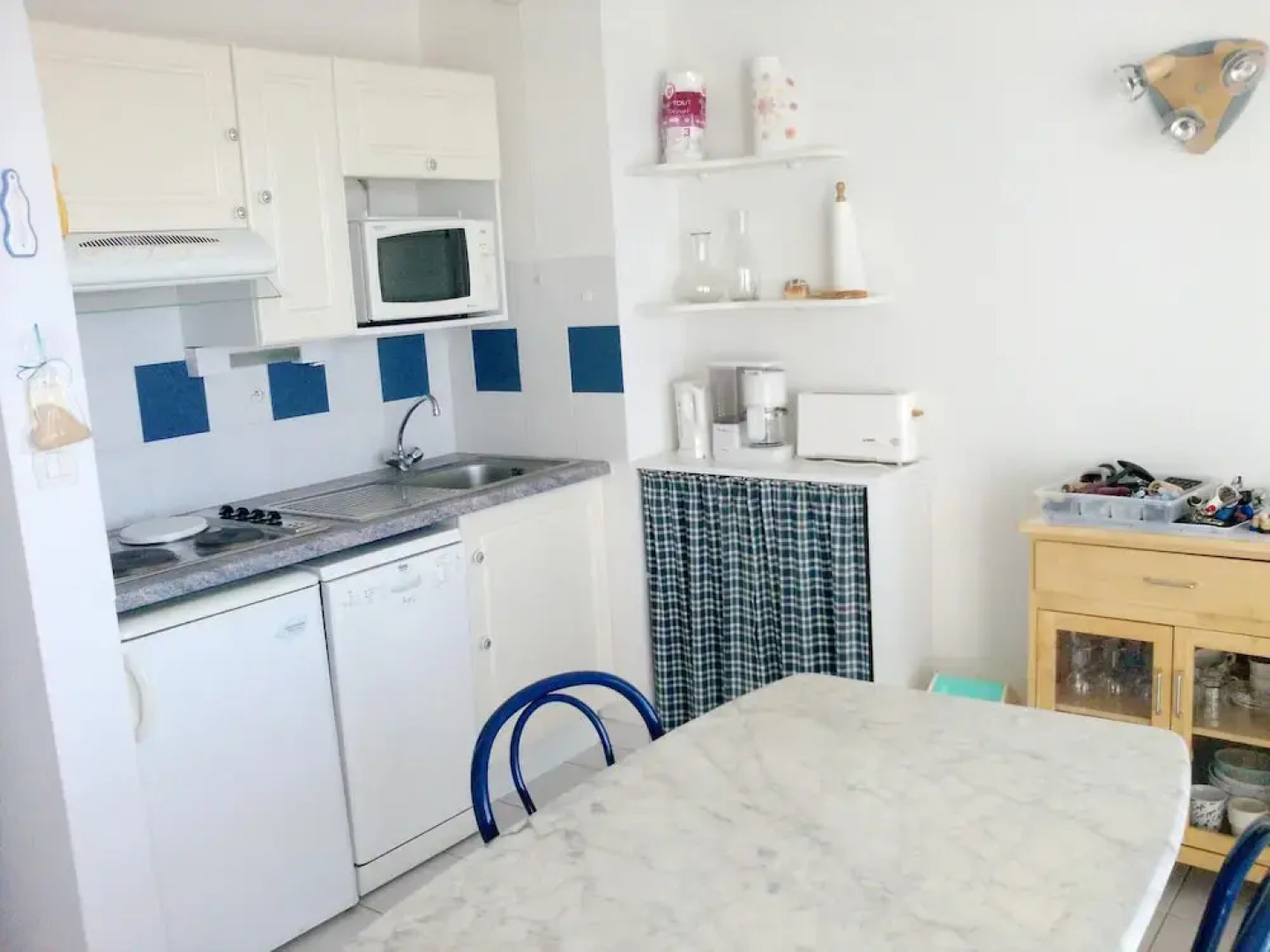 Apartment With one Bedroom in Fouras, With Wonderful sea View, Pool Ac