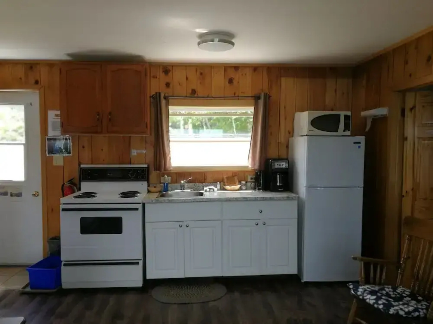 Knotty Pine Cottages