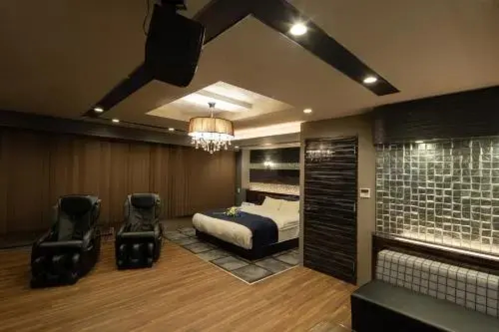 ホテル スカイタワー&ピアビップ 久留米 -レジャーホテル-