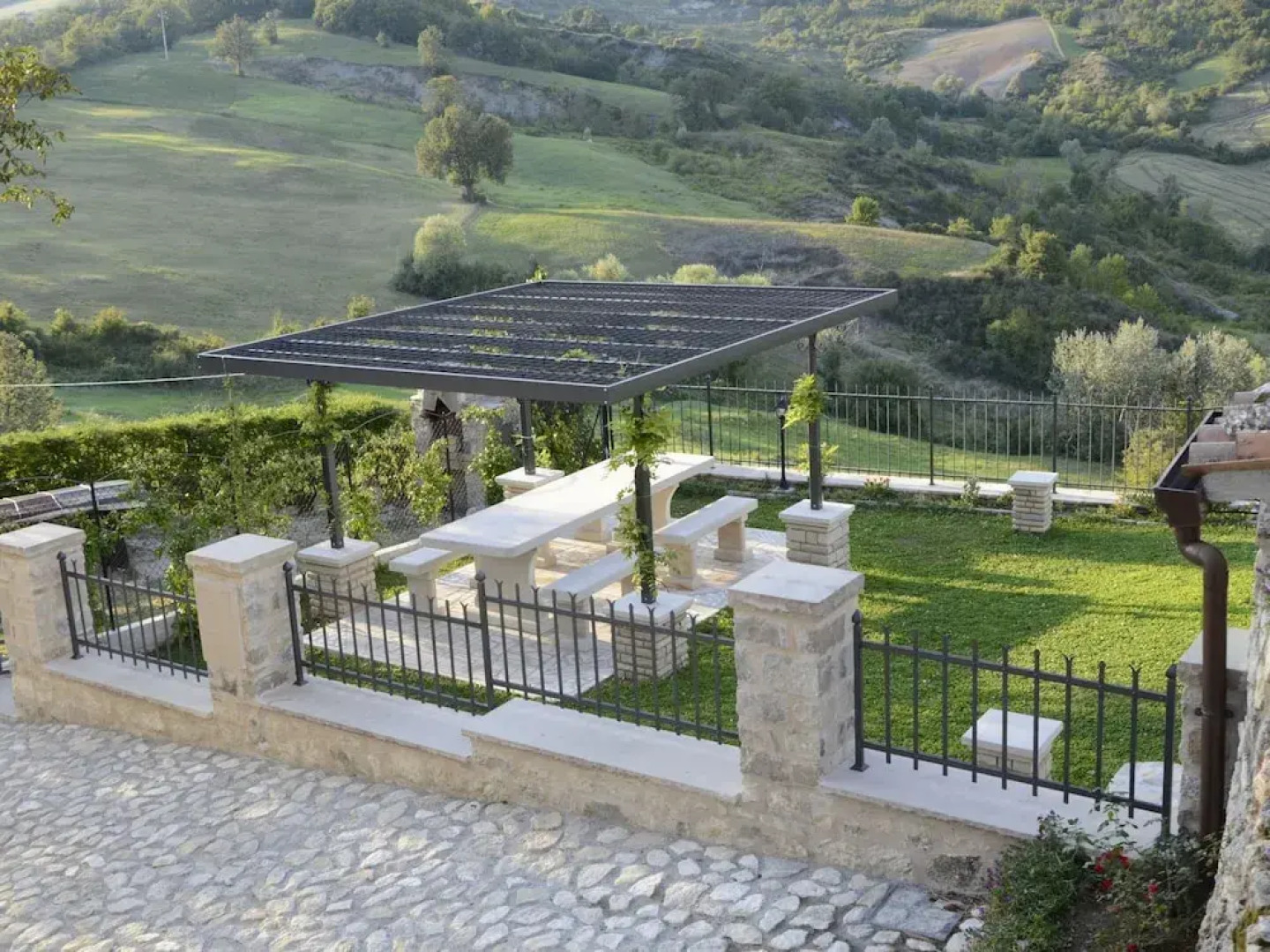 Apartment in Petrella Guidi With Garden Views