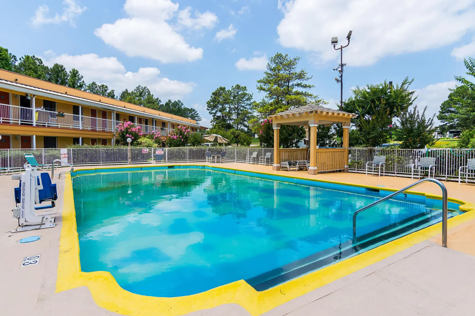 Magnuson Hotel Little Rock South