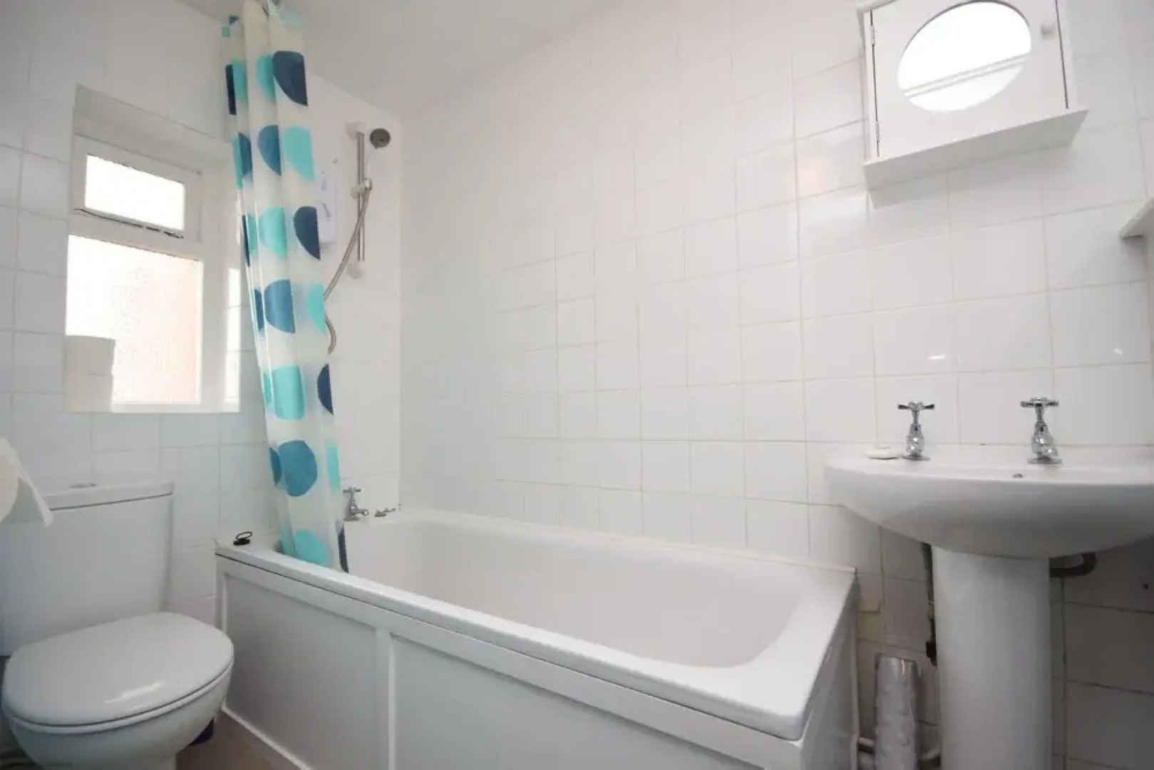 Dolphin House 490929