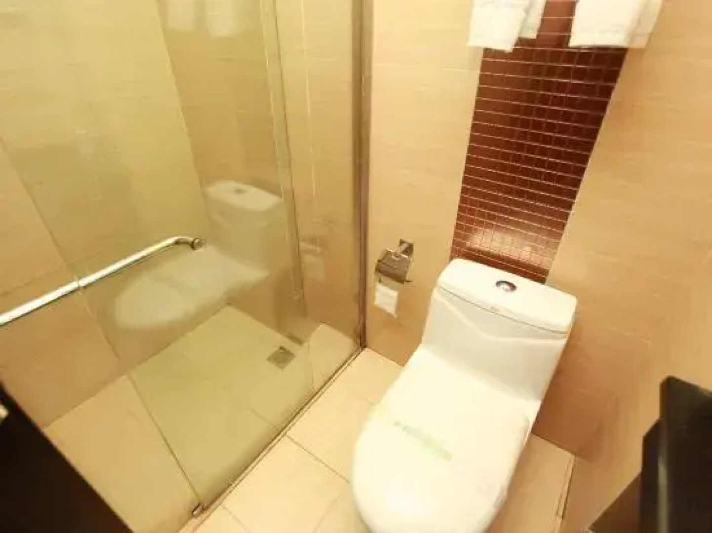 Pengshan Jiaxiang Business Hotel