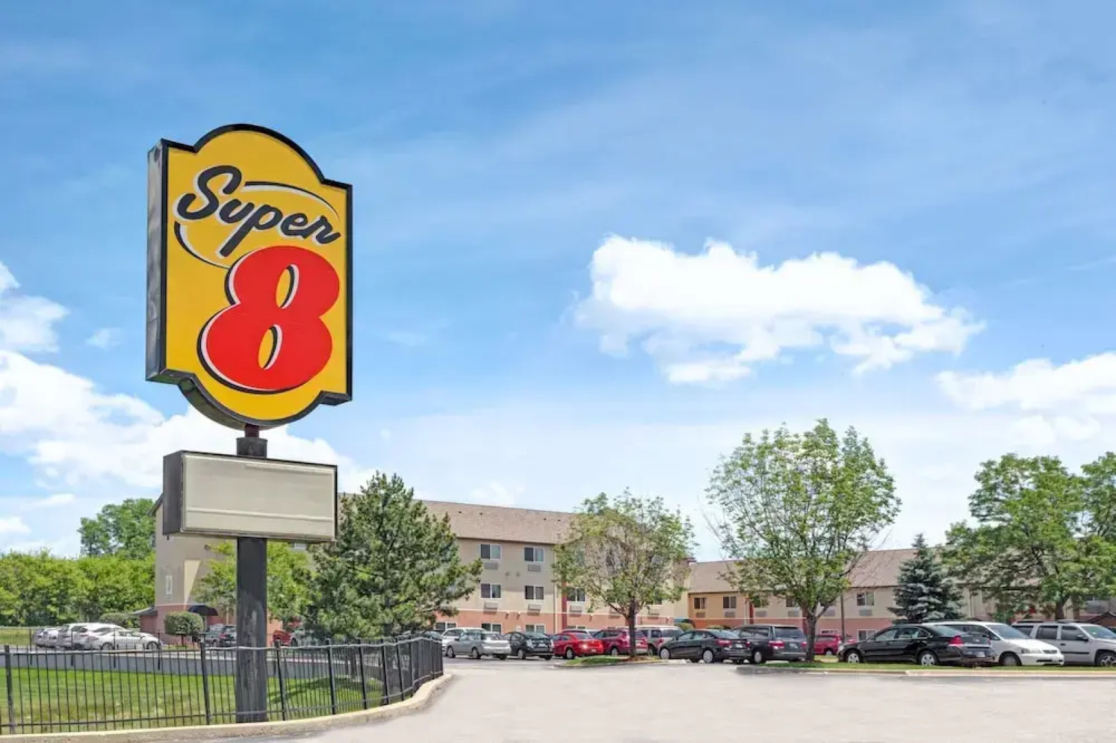 Super 8 Ohare Chicago Elk Grove Village