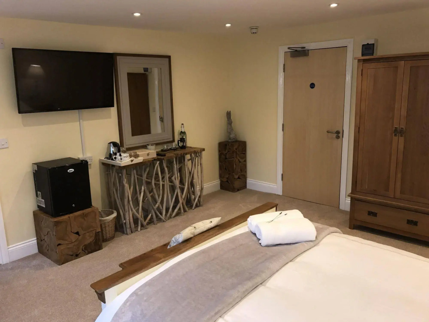 The Lodge at Broadway