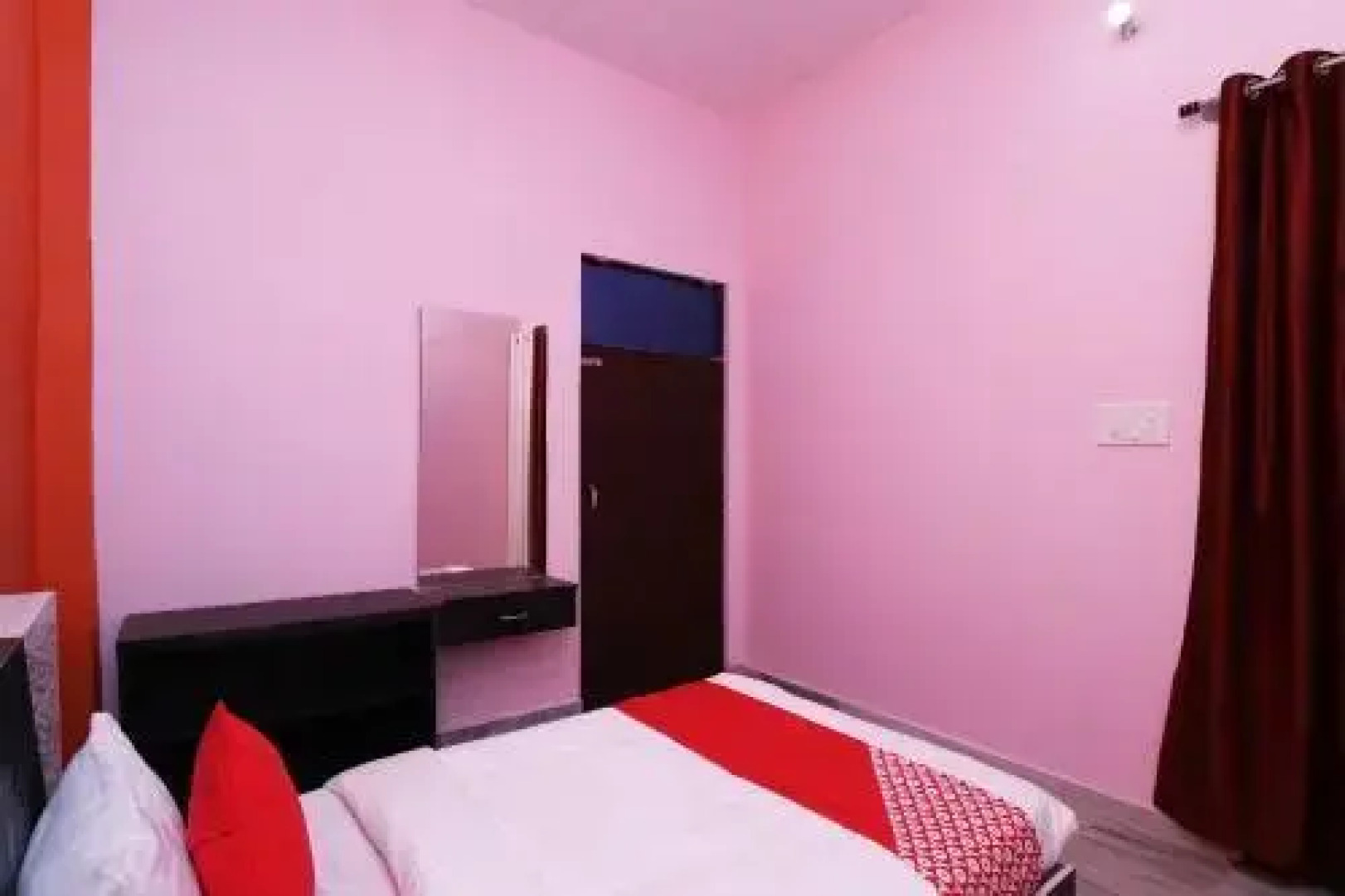 Krishna Hotel by OYO Rooms