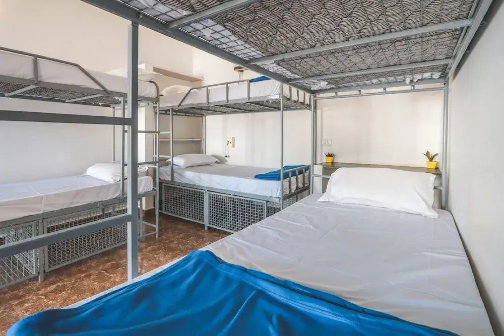 Piggy Hostel Vagator