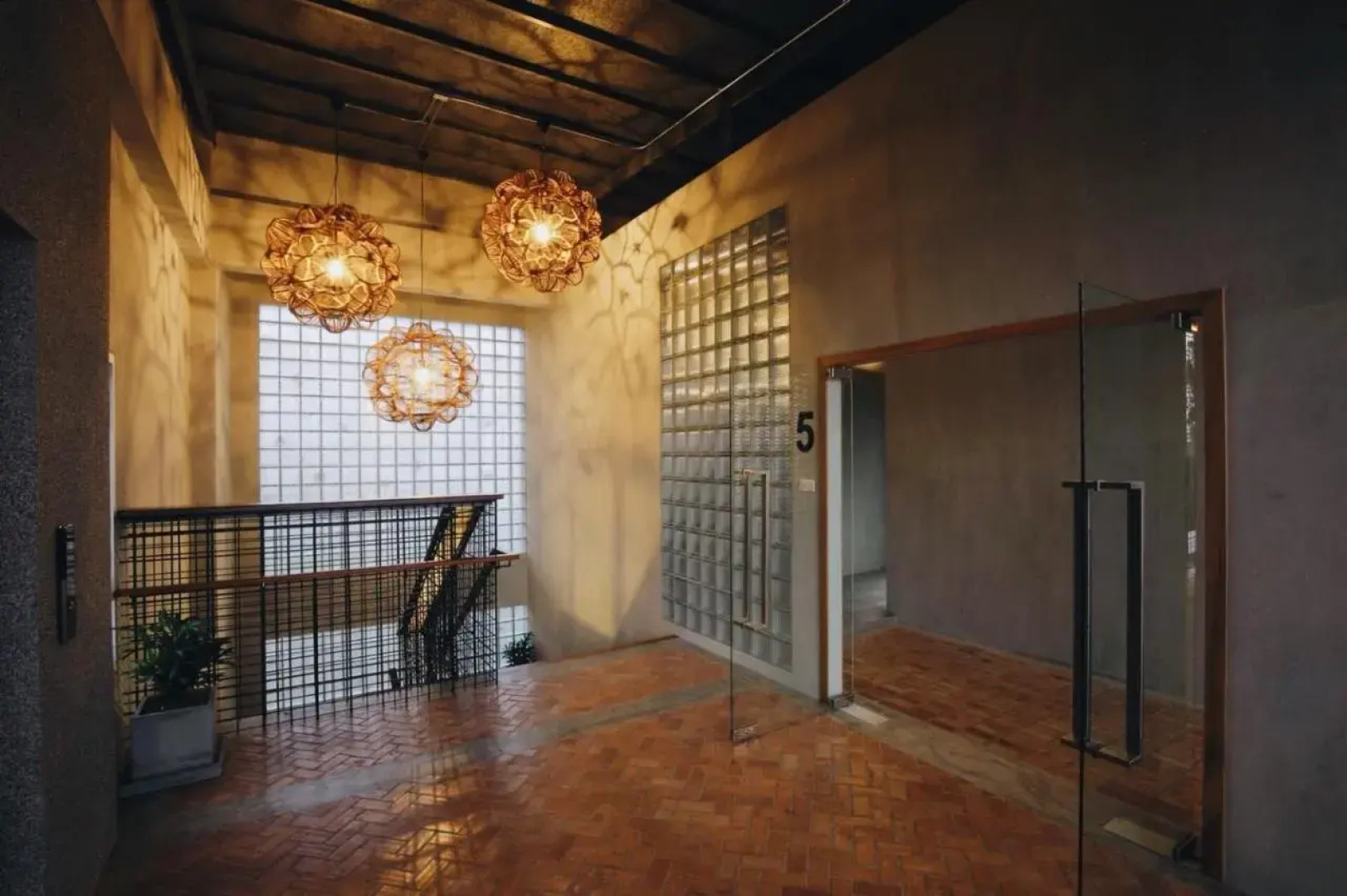 Laekhon Nonbai Hotel