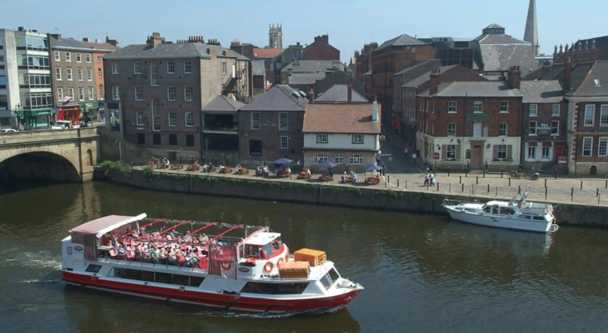 The Queens Hotel & Victoria Cloisters