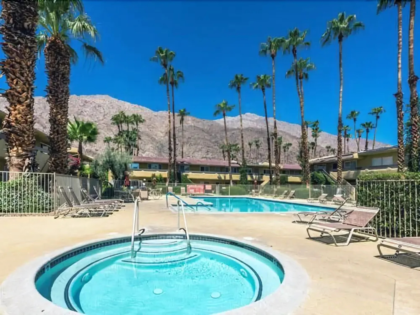 The Hideout at Sandstone Villas