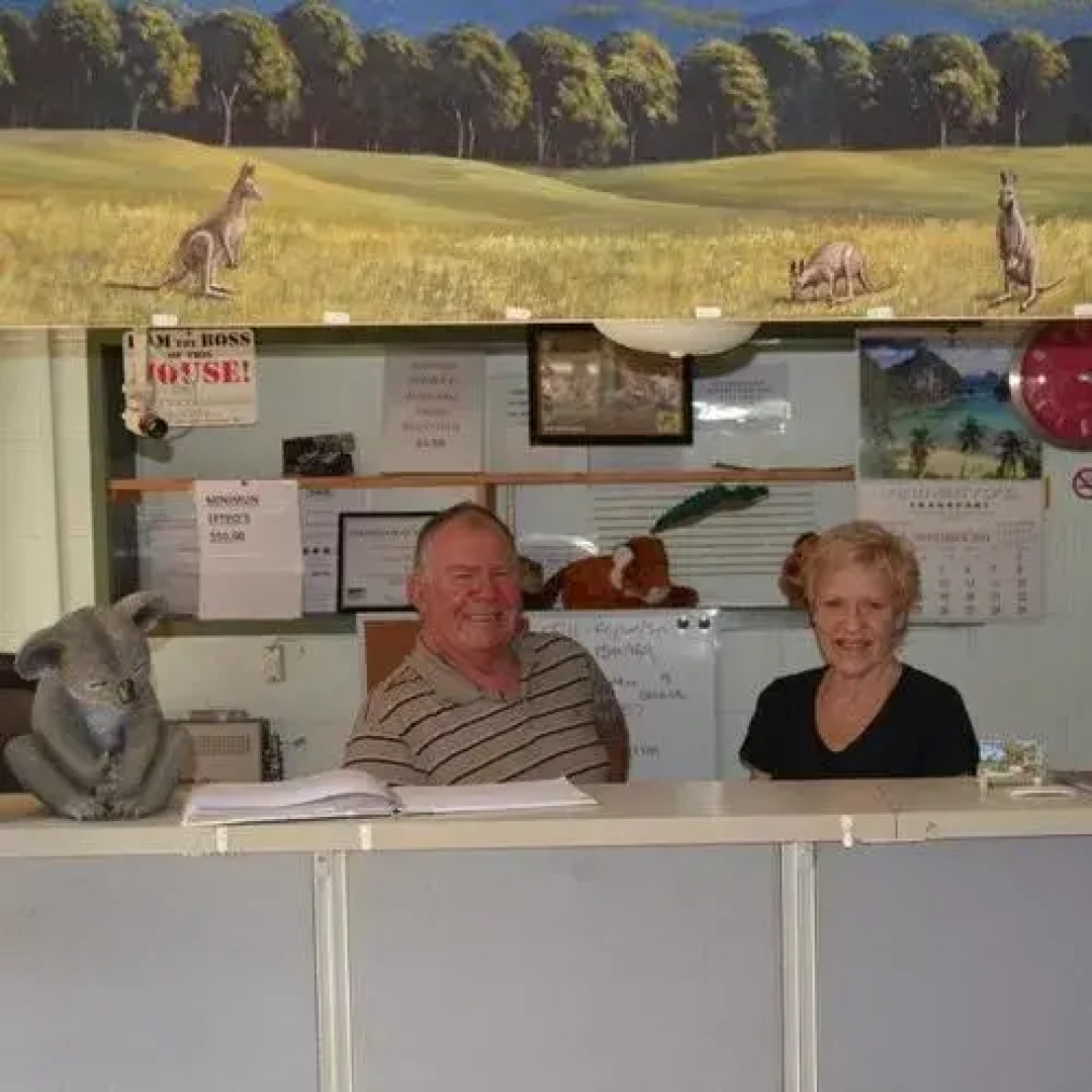 Beerwah Glasshouse Mountains Motel