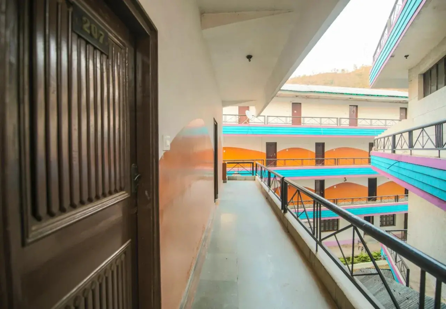 Mid Way Resort by OYO Rooms