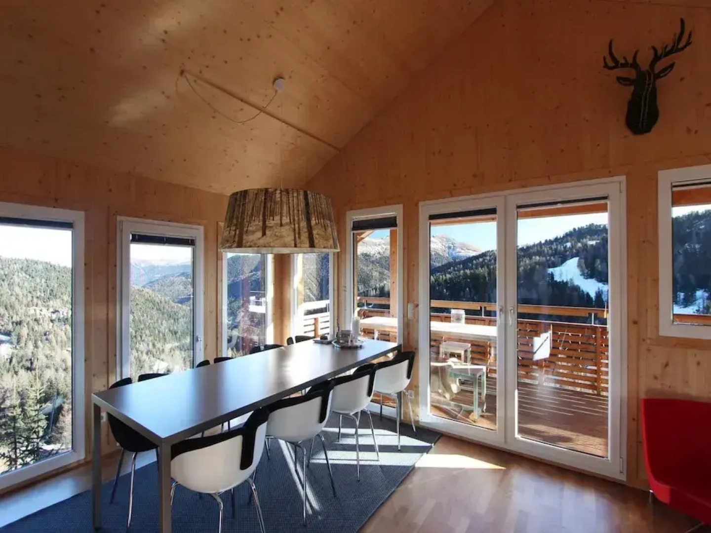 Lovely Chalet in Turracherhöhe with Sauna & Indoor Hot Tub
