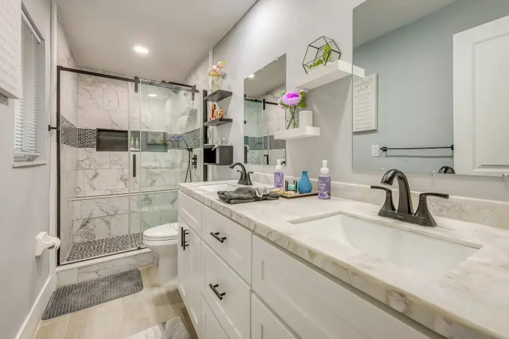 Florida Gulf Coast Getaway: Pool + Screened Lanai!