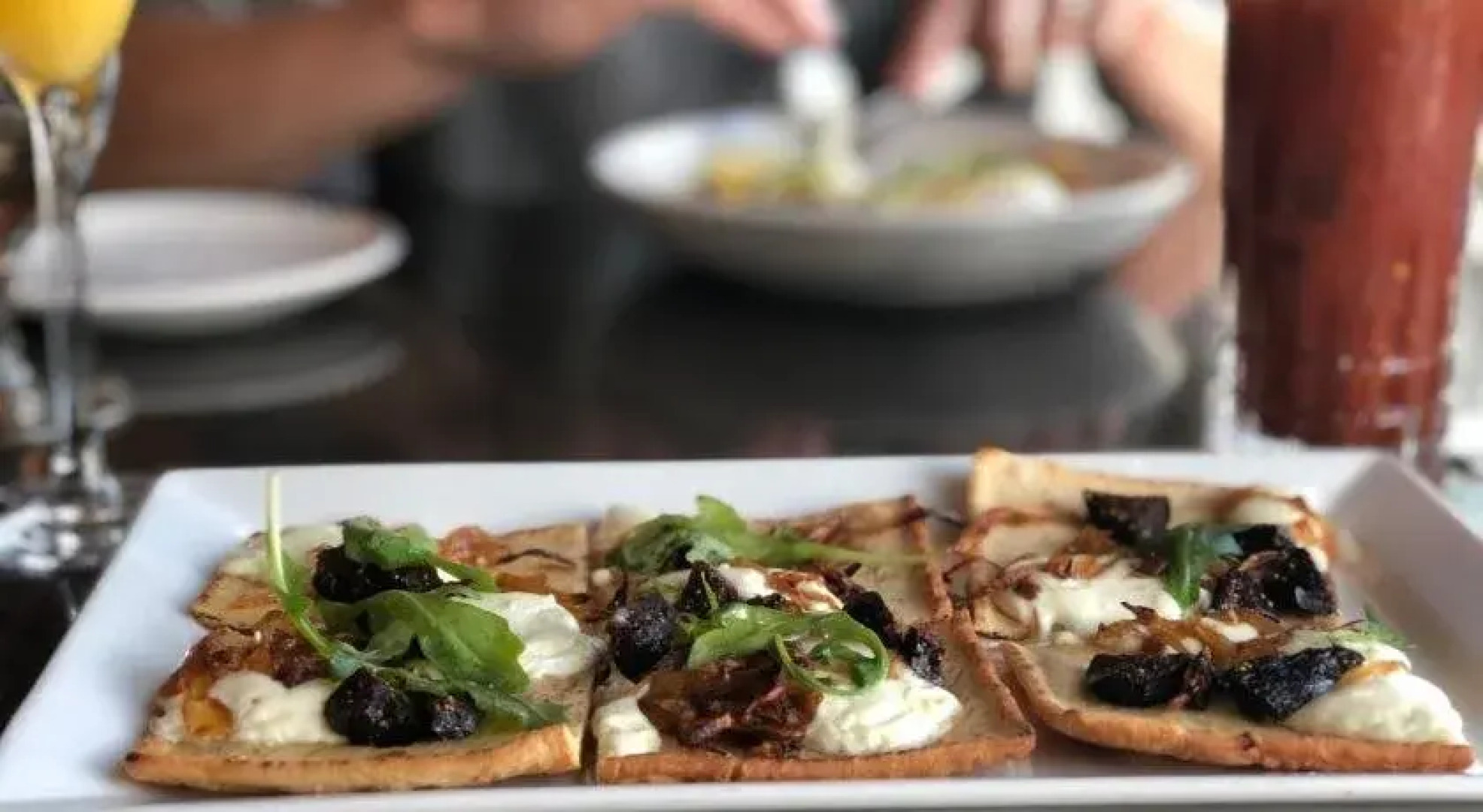 Farmer's Creekside Tavern & Inn