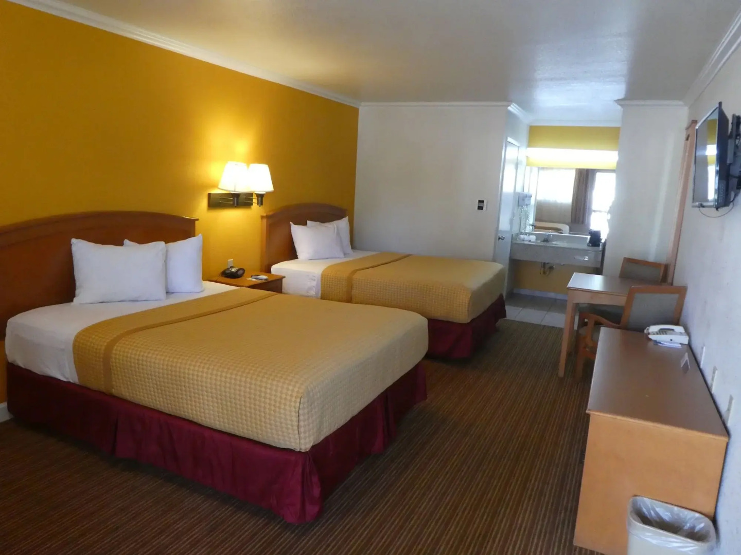 Red Lion Inn & Suites Lemoore