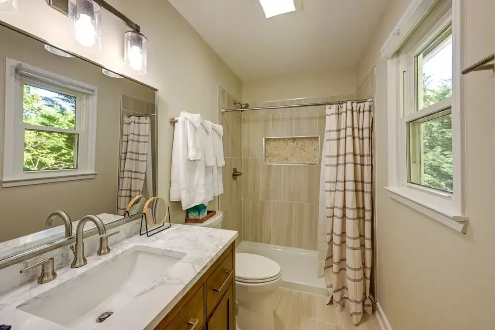 Charming Condo on Sky Valley Golf Course!